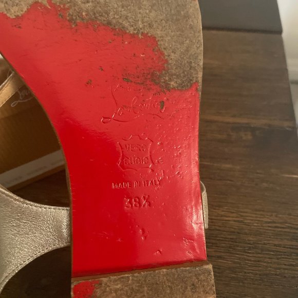 Louboutin "Bellatong" Silver Nappa Sandal flat - 38.5 - Picture 7 of 8